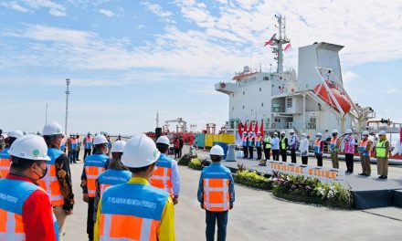 Presiden Jokowi Resmikan Terminal Kijing Pelabuhan Pontianak di Kabupaten Mempawah
