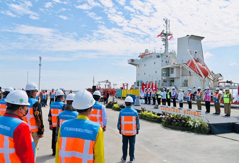 Presiden Jokowi Resmikan Terminal Kijing Pelabuhan Pontianak di Kabupaten Mempawah