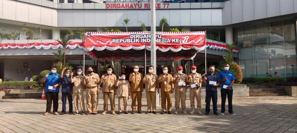 Semarakkan Peringatan HUT ke-77 RI, Ditjen Bina Bangda Bagikan Zakat serta Gelar Berbagai Perlombaan