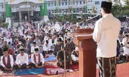 Gema Takbir Saat Solat Idul Adha Di Kantor Bupati