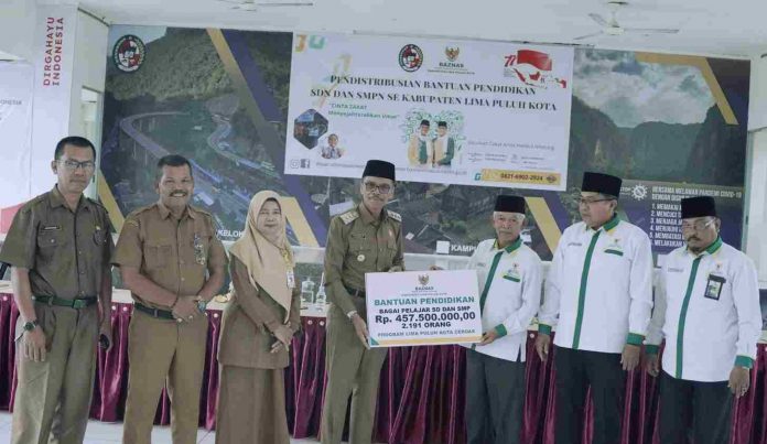 Bupati Safaruddin Distribusikan 2191 Beasiswa Pendidikan