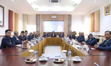 Hadi Tjahjanto Pimpin Sidang Pleno MWA, Tetapkan Calon Rektor UNS Periode 2023-2028