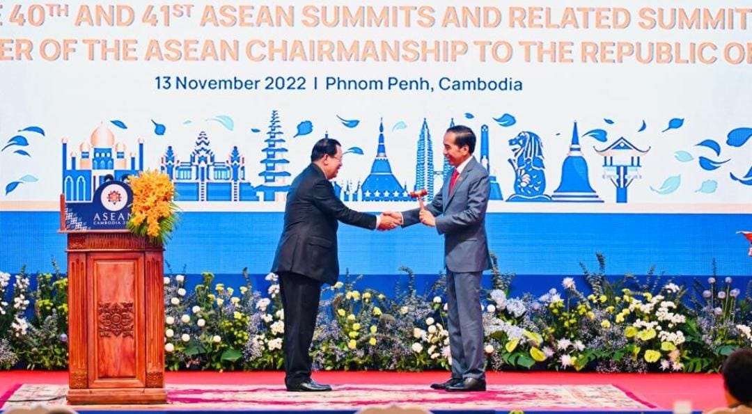 Indonesia Terima Keketuaan ASEAN 2023 dari Kamboja