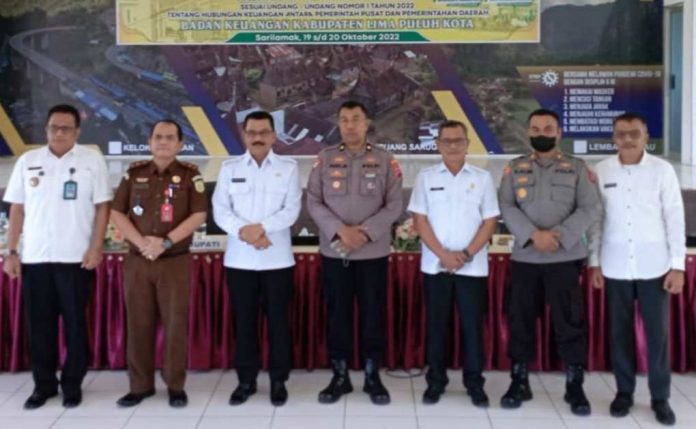 Bupati Safaruddin Buka Uji Publik Ranperda Pajak Dan Retribusi Daerah