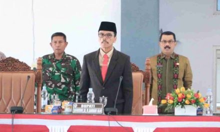 Bupati Safaruddin Dengarkan Pandangan Umum Fraksi DPRD