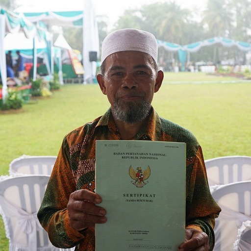 Peroleh Sertipikat, Transmigran Asal Magetan Akui Sangat Terbantu dengan Program KIJANG MAS TALA