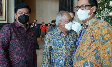 Menteri ATR/BPN didampingi Sekretaris Jenderal ATR/BPN hadiri acara Outlook Perekonomian Indonesia 2023