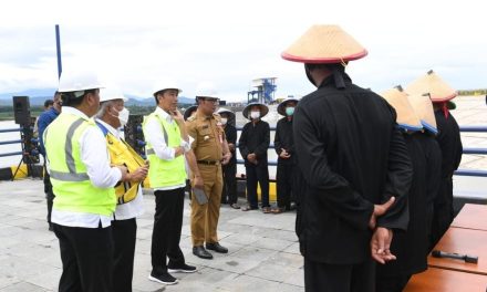 Momen Petani Curhat kepada Presiden Jokowi