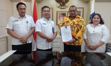Kemendagri Serahkan Dokumen RKPD Tahun 2023 kepada DOB Papua Barat Daya