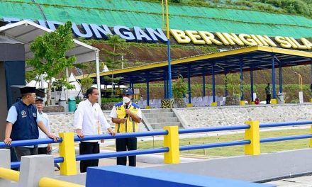 Resmikan Bendungan Beringin Sila, Presiden Harapkan Produktivitas Pertanian di NTB Meningkat