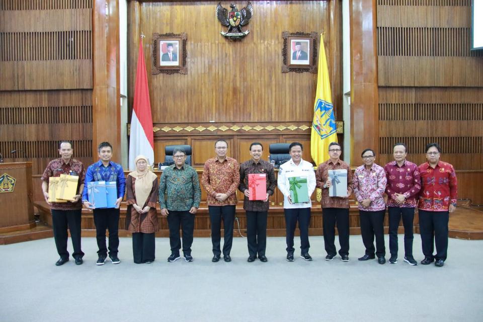 Kementerian ATR/BPN Serahkan Dokumen Persetujuan Substansi RTRW dan RDTR di Wilayah Provinsi Bali