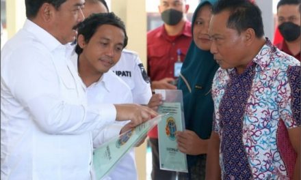 250 Sertipikat Redistribusi TORA Diserahkan di Kabupaten Jember