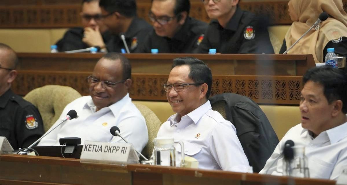 Raker dengan DPR RI, Mendagri Uraikan Dukungan Pemerintah dan Pemda Siapkan Pemilu 2024