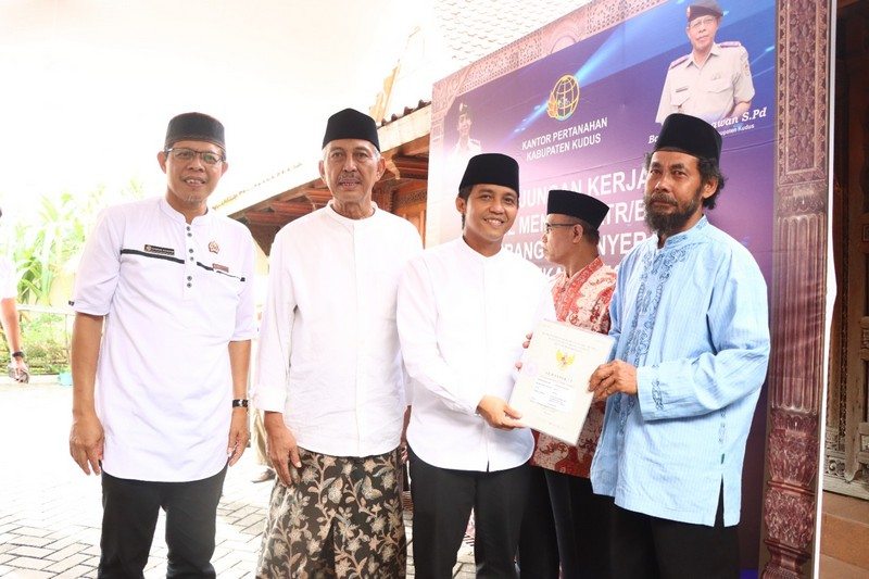 Wamen ATR/Waka BPN: Sertipikat Tanah Wakaf Membawa Berkah bagi Bangsa