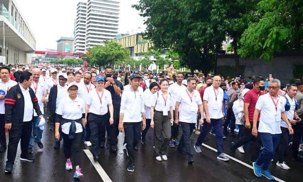 Awali Keketuaan ASEAN 2023, Presiden Bersepeda dan Jalan ke Bundaran HI