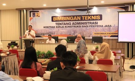 Kontraktor dan Konsultan Diberi Bimtek Tertib Administrasi Kontrak Kerja Oleh Dinas PUPR Kota Payakumbuh