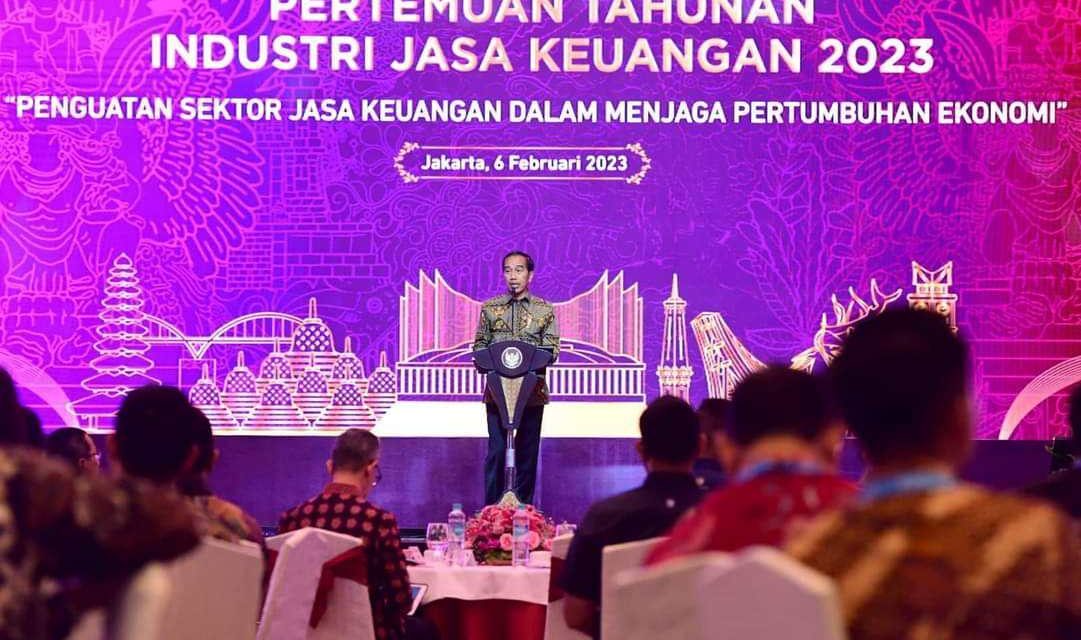 Presiden Jokowi Minta OJK Dukung Program Hilirisasi