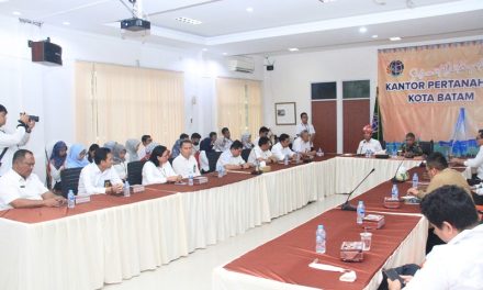 Wamen ATR/Waka BPN Tekankan Makna Melayani, Profesional, Terpercaya pada Jajaran Kantah Kota Batam
