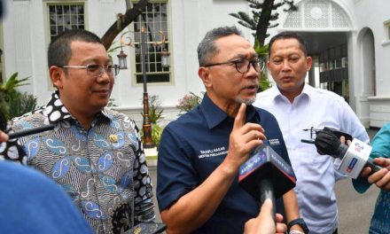 Presiden Jokowi Instruksikan Jajarannya Stabilkan Harga Beras