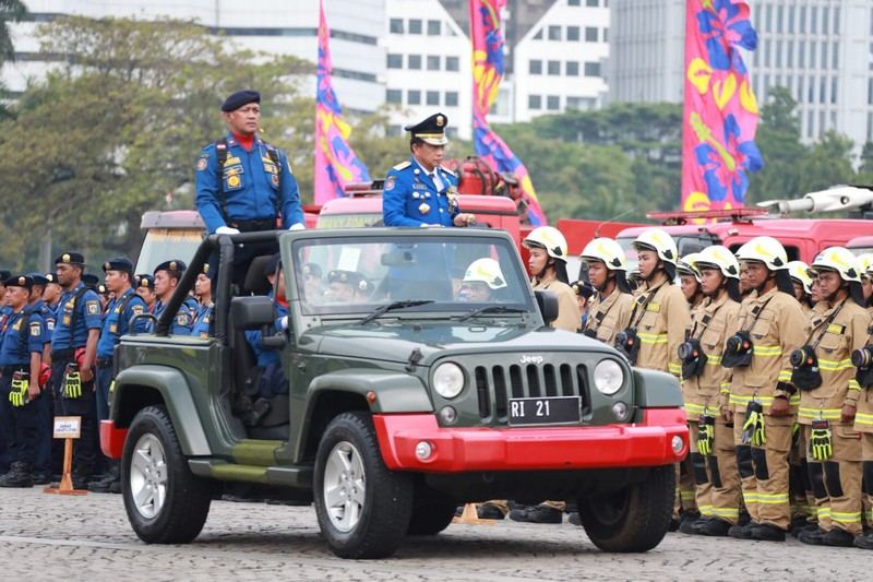 Peringati HUT ke-104 Damkar dan Penyelamatan, Kemendagri Gelar Upacara Tingkat Nasional di Monas