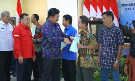 Menteri ATR/Kepala BPN: Sertipikat Redistribusi Tanah Bukan Hanya Hak atas Tanah tapi Hak Ekonomi Masyarakat
