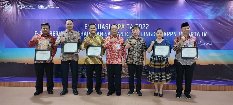 Kemendagri Raih Penghargaan Penilaian Indikator Kinerja Pelaksana Anggaran Terbaik 2022