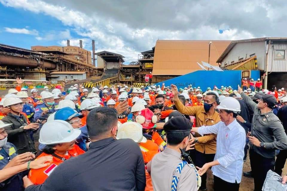 Presiden Jokowi Tinjau Kawasan Tambang dan Smelter di Luwu Timur