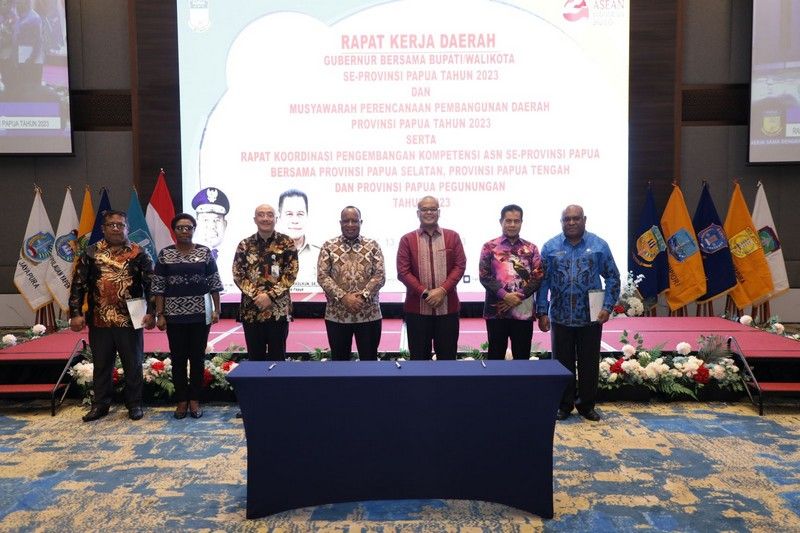 Wamendagri Imbau Hasil Musrenbang Provinsi Papua Fokus pada Pengembangan Wilayah Adat Tabi dan Saireri