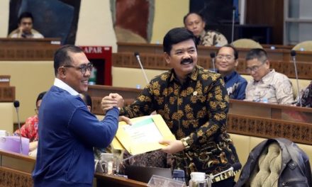 Raker Bersama Komisi II DPR RI, Menteri ATR/Kepala BPN Laporkan Kinerja dan Realisasi Anggaran