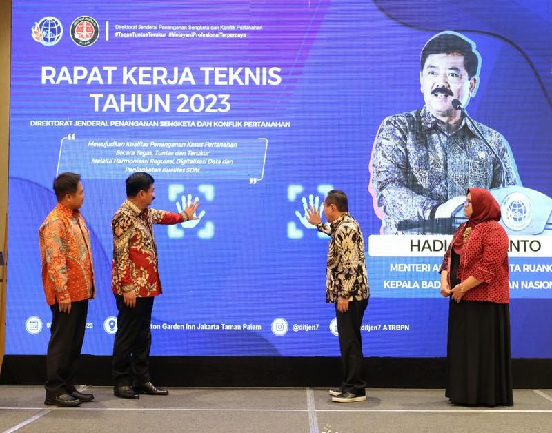 Buka Rakernis Ditjen PSKP, Menteri ATR/Kepala BPN Imbau Jajaran Berantas Mafia Tanah sampai ke Akar