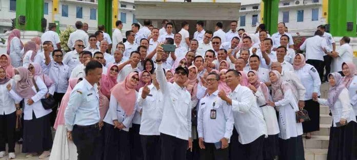 Pasca Idul Fitri 1444 H, Bupati Safaruddin Pimpin Apel Gabungan ASN