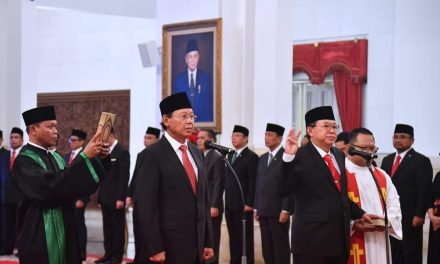 Presiden Jokowi Lantik Dua Anggota Wantimpres