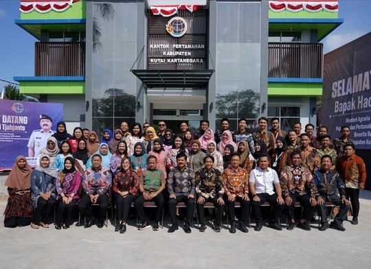 Menteri ATR/BPN kunjungi Kantor Pertanahan Kabupaten Kutai Kartanegara