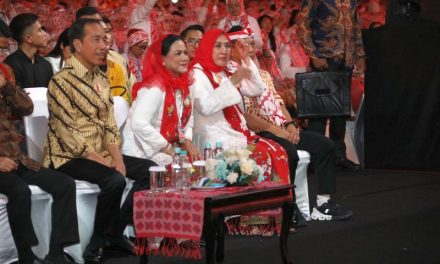 Momen Presiden Jokowi, Saksikan Pemecahan Rekor Pergelaran Angklung Terbesar di Dunia