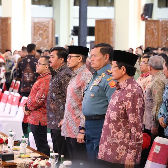 Menteri ATR/Kepala BPN Hadiri Peringatan Hari Konstitusi dan HUT ke-78 MPR RI