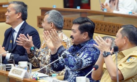 Menteri ATR/Kepala BPN Hadiri Penyerahan RUU IKN dari Pemerintah kepada Komisi II DPR RI