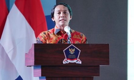 Wamen ATR/Waka BPN Bacakan Deklarasi Karimun di GTRA Summit 2023