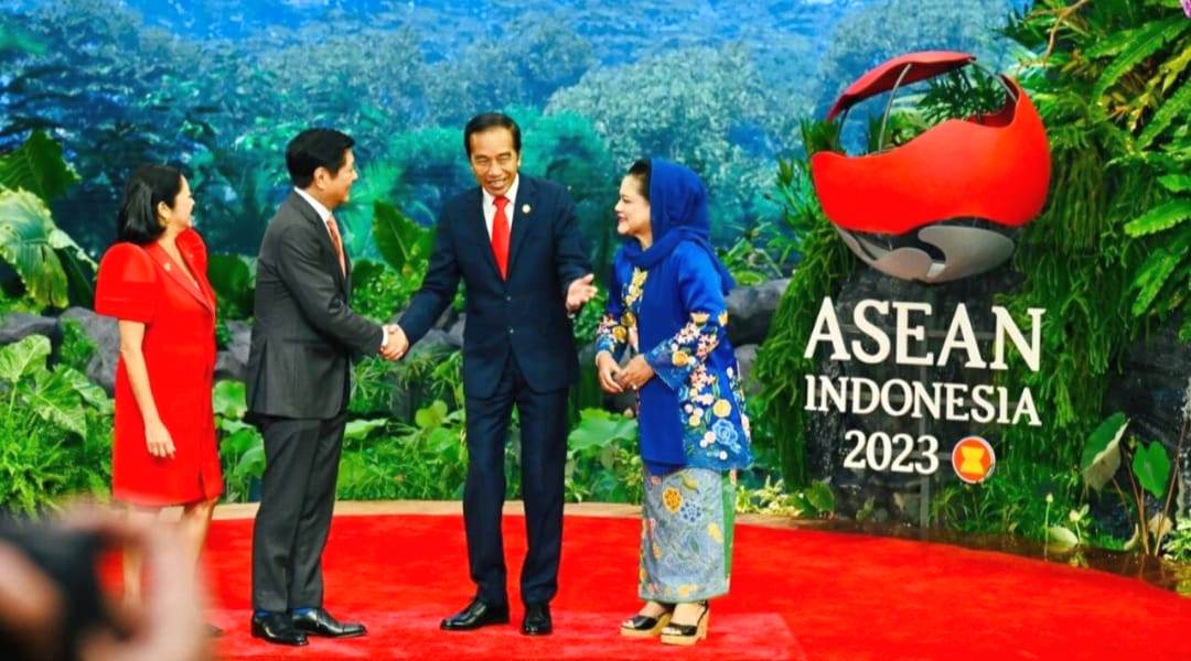 KTT Ke-43 ASEAN Dimulai, Presiden Jokowi dan Ibu Iriana Sambut Para Pemimpin ASEAN