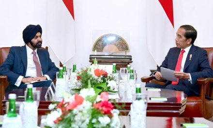 Terima Presiden Bank Dunia, Presiden Jokowi Bahas Reformasi Sistem Keuangan Global