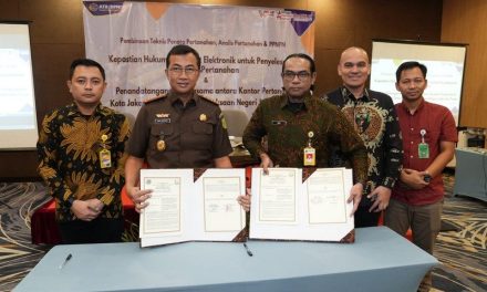 Kepala BPN & Kejaksaan Negeri Jakarta Timur menandatangi nota kerjasama