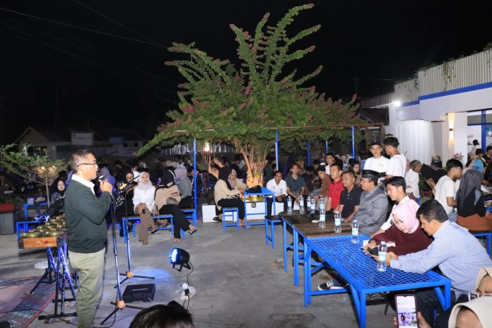 Penampilan Memukau, Pj. Wali Kota Payakumbuh Duet Bersama Pemenang Kompetensi Musik Level Asia Bang Jaguang