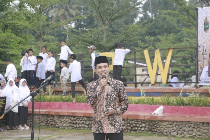 Semangat Ribuan Santri MDTA, TPQ/TPSQ se-Kota Payakumbuh mengikuti Apel Akbar Meriakan Tahun Baru Islam 1445 H