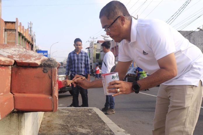 Pj. Wali Kota Payakumbuh bersih-bersih monumen bersejarah