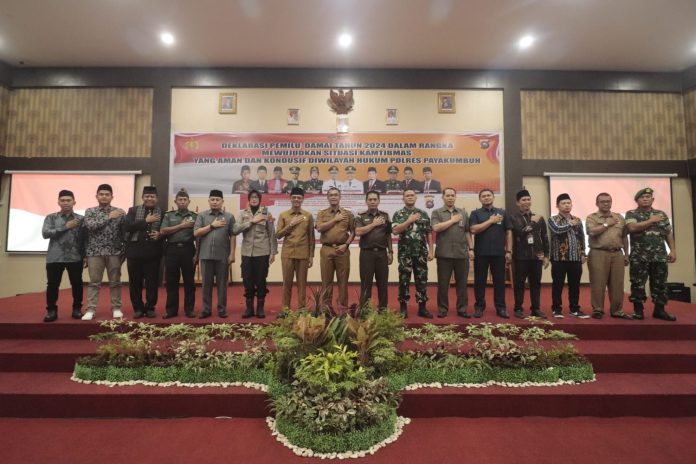 Diikuti Pj. Walikota Payakumbuh, Polres Payakumbuh Deklarasikan Pemilu Damai 2024 di wilayah hukum Polres Payakumbuh
