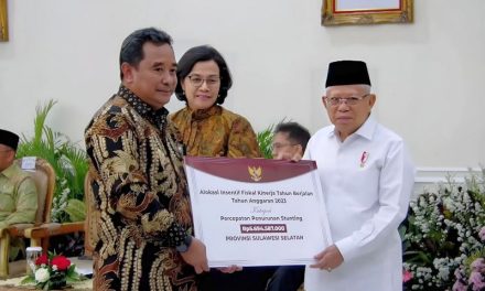 Apresiasi Penanganan Stunting di Sulsel, Wapres Serahkan Dana Insentif Fiskal ke Pj Gubernur Bahtiar