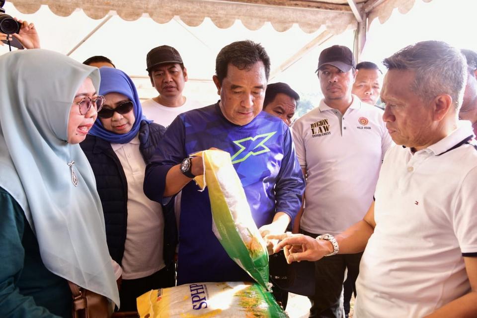 Stabilitasi Pasokan dan Harga, Pj Gubernur Sulsel Buka Gerakan Pangan Murah di Bone
