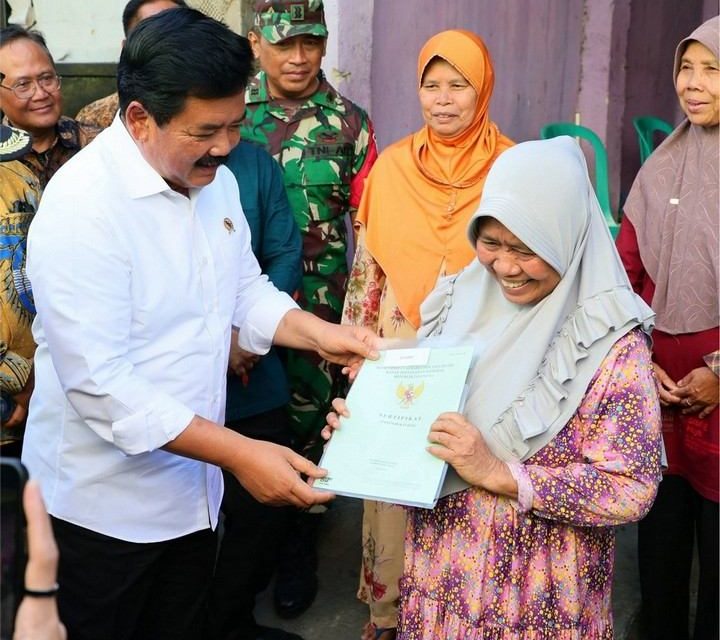 Harapan Masyarakat Sedati Gede Usai Terima Sertipikat Langsung dari Menteri ATR/Kepala BPN