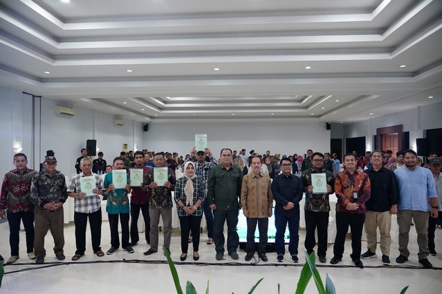 Dapat Sertipikat, Wirausaha Muda Asal Kuningan Ingin Kembangkan Budidaya Buah Alpukat