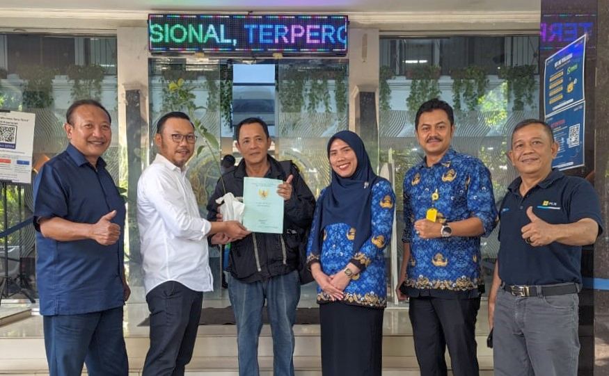 Hari Menanam Pohon Indonesia, BPN Kota Depok Memberikan  Bibit Pohon Durian
