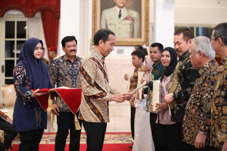 Presiden Joko Widodo Luncurkan Sertipikat Tanah Elektronik